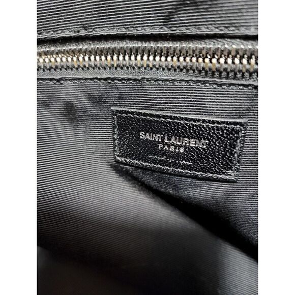 Saint Laurent Messenger Bag - Picture 4 of 8